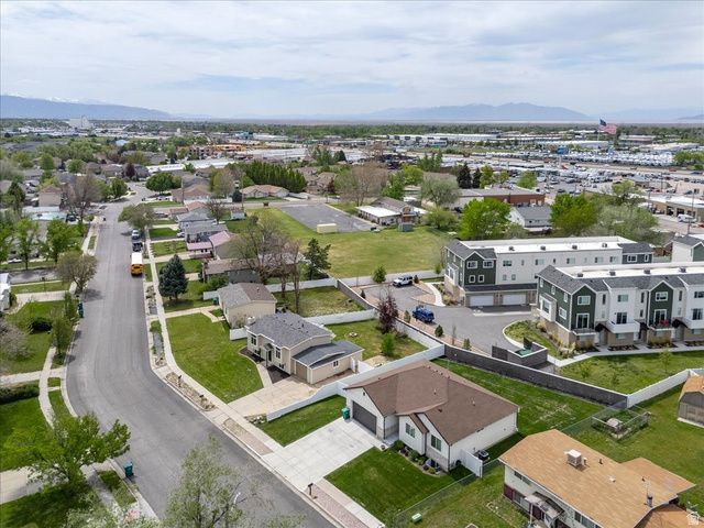 556 KIMBALL DR, Layton, UT 84041