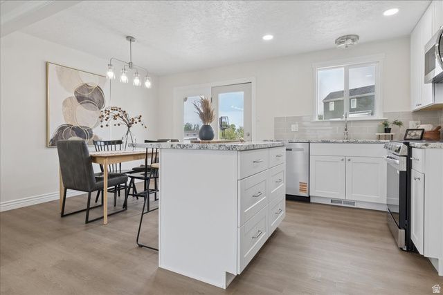 556 KIMBALL DR, Layton, UT 84041