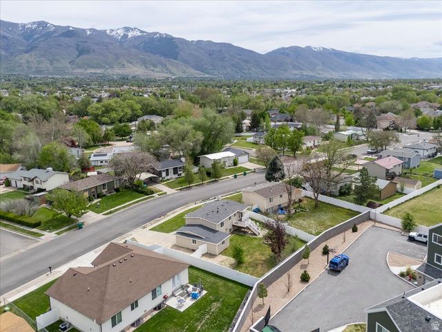 556 KIMBALL DR, Layton, UT 84041