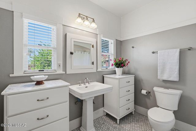 1935 E 4th Street, Tucson, AZ 85719