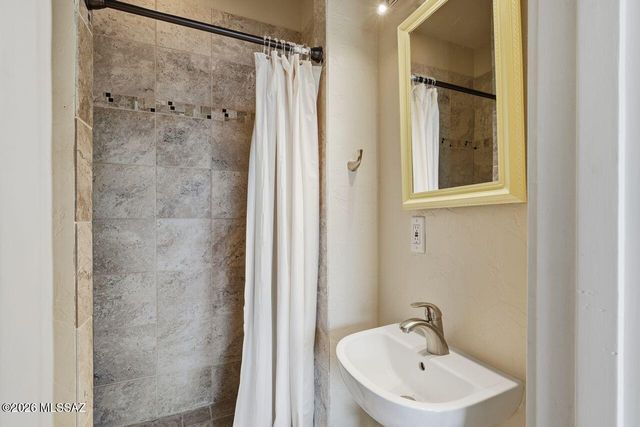 1935 E 4th Street, Tucson, AZ 85719