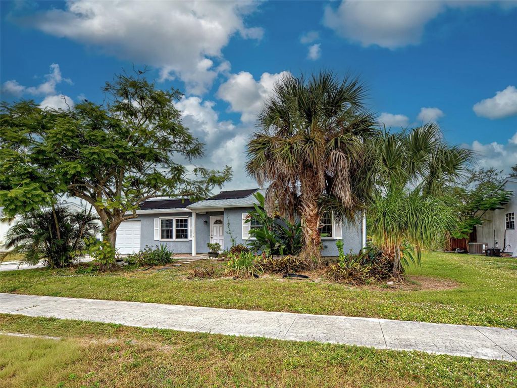 13498 DARNELL AVENUE, Port Charlotte, FL 33981