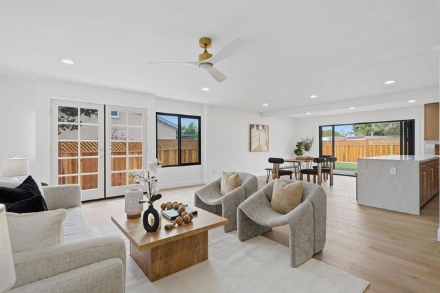 5135 New Haven, San Diego, CA 92117