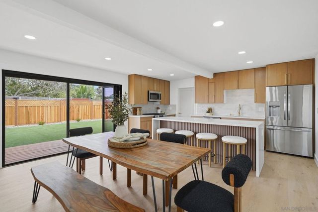 5135 New Haven, San Diego, CA 92117