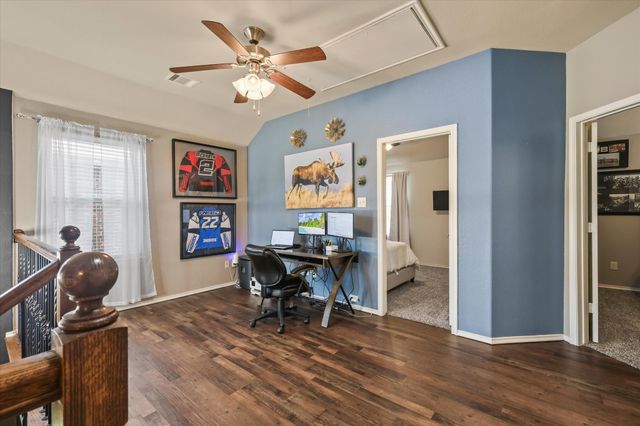 8805 Deadwood Lane, Aubrey, TX 76227