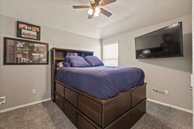 8805 Deadwood Lane, Aubrey, TX 76227