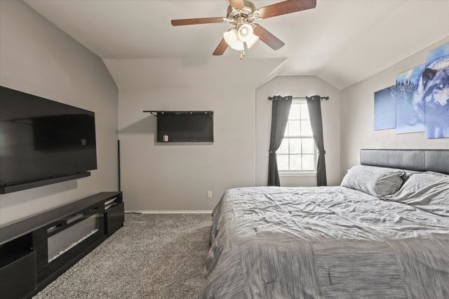 8805 Deadwood Lane, Aubrey, TX 76227