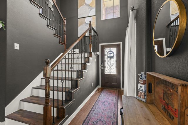 8805 Deadwood Lane, Aubrey, TX 76227