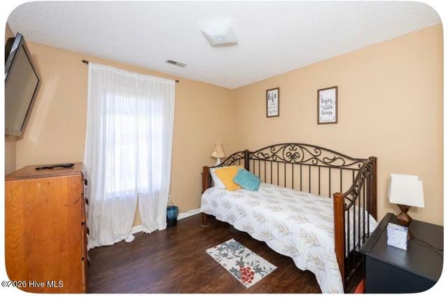 2402 Bloomsbury Court, Wilmington, NC 28411