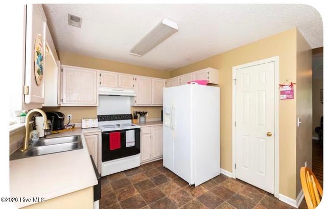 2402 Bloomsbury Court, Wilmington, NC 28411