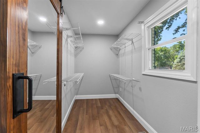 902 N Poplar Street, Dexter, MO 63841