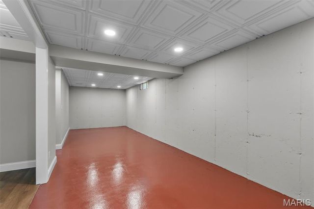 902 N Poplar Street, Dexter, MO 63841