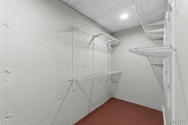 902 N Poplar Street, Dexter, MO 63841