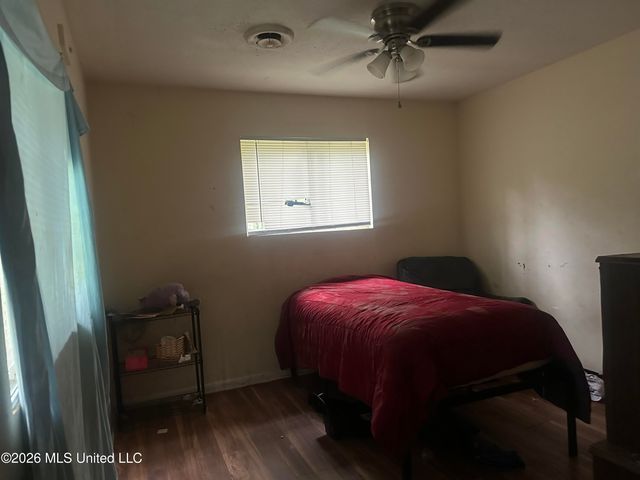 3025 Meadow Forest Drive, Jackson, MS 39212