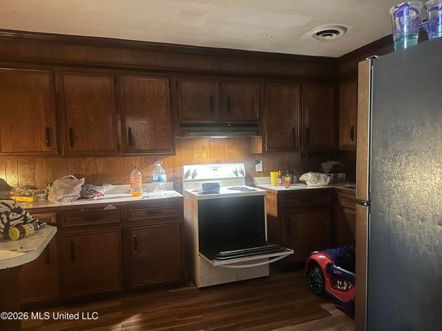 3025 Meadow Forest Drive, Jackson, MS 39212