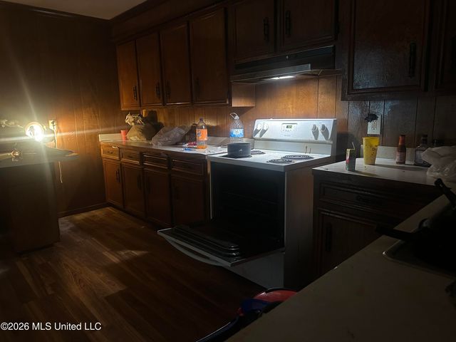 3025 Meadow Forest Drive, Jackson, MS 39212