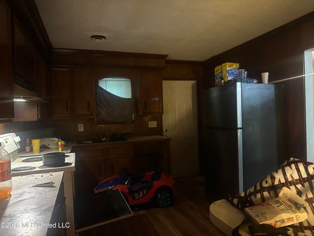 3025 Meadow Forest Drive, Jackson, MS 39212