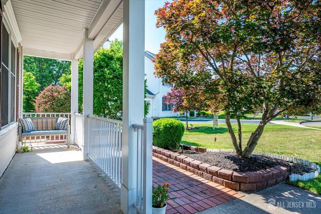 8 Tufts Court, South Brunswick, NJ 08824