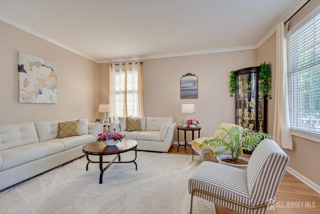 8 Tufts Court, South Brunswick, NJ 08824