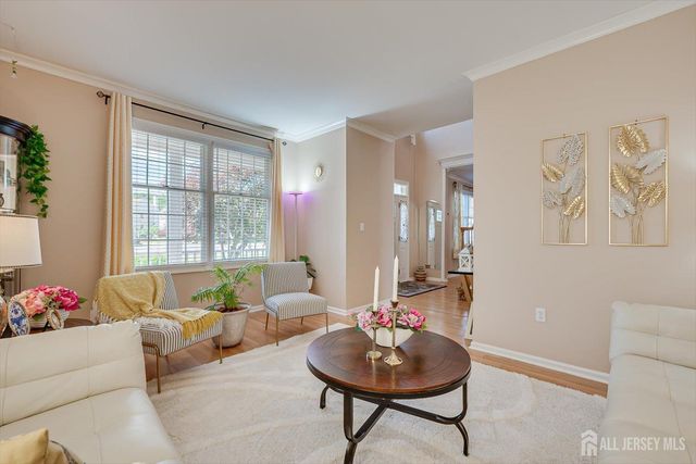 8 Tufts Court, South Brunswick, NJ 08824