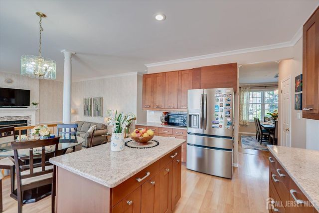 8 Tufts Court, South Brunswick, NJ 08824