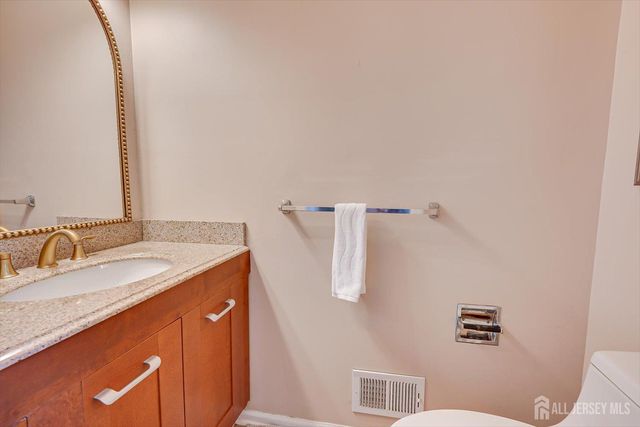 8 Tufts Court, South Brunswick, NJ 08824