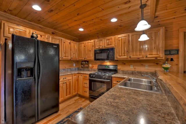 Lot A Magnums Trail, Blue Ridge, GA 30513