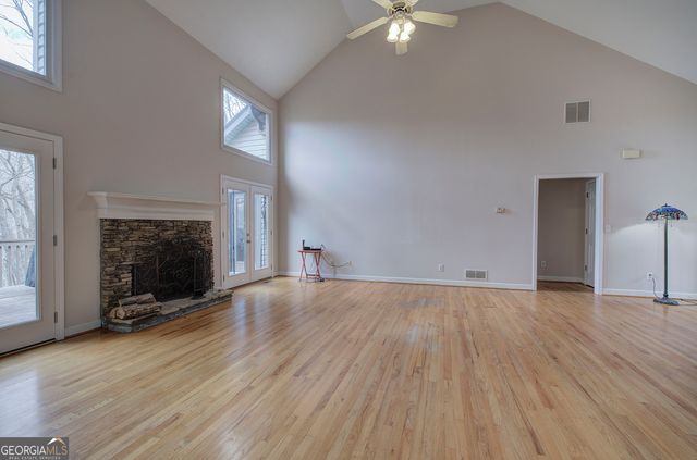 207 Stone Ridge Court, Jasper, GA 30143