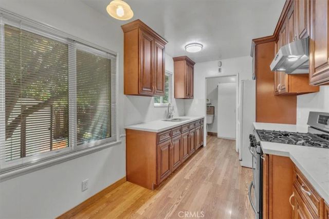 8062 Wynne, Reseda, CA 91335
