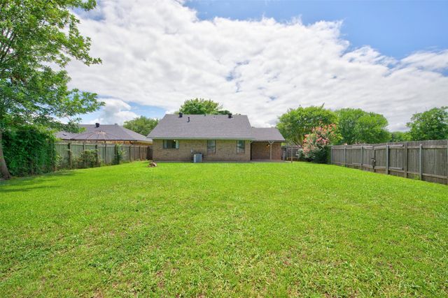 5701 Hollyhock Lane, Bossier City, LA 71112