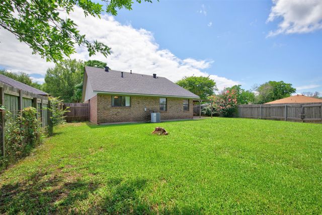 5701 Hollyhock Lane, Bossier City, LA 71112