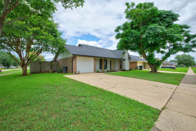 5701 Hollyhock Lane, Bossier City, LA 71112