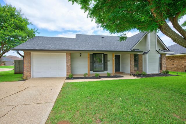5701 Hollyhock Lane, Bossier City, LA 71112