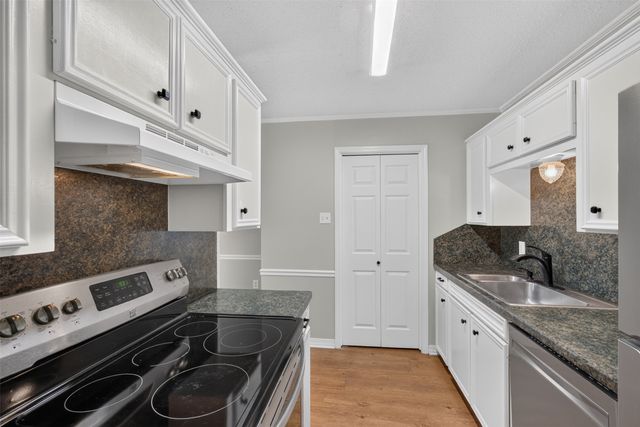 5701 Hollyhock Lane, Bossier City, LA 71112