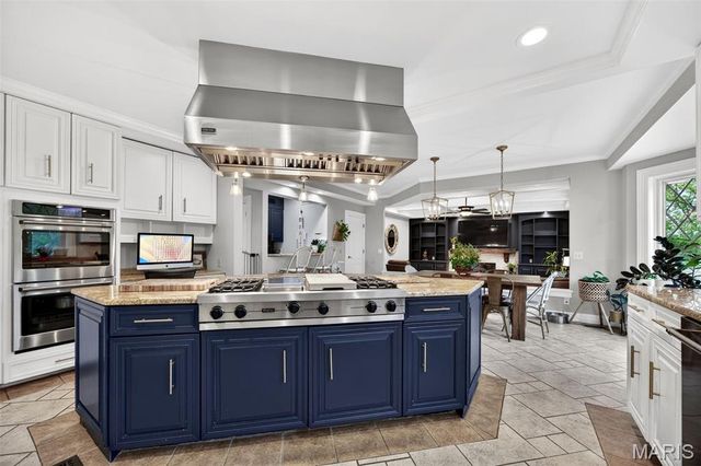 54 Bogey Estates Drive, St Charles, MO 63303