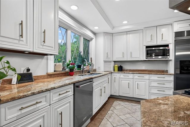 54 Bogey Estates Drive, St Charles, MO 63303