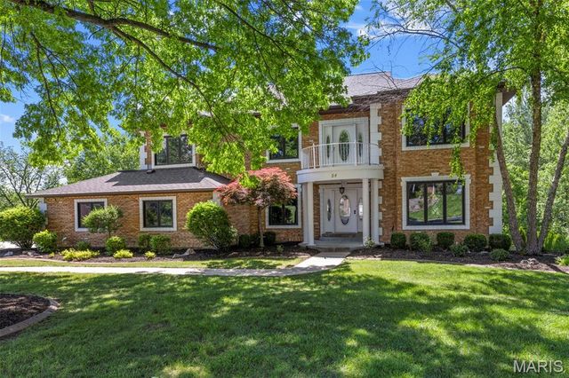 54 Bogey Estates Drive, St Charles, MO 63303