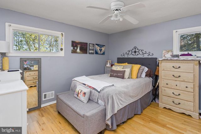 11 PROBASCO DR, Allentown, NJ 08501