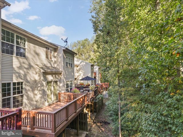 8363 JOVIN CIR, Springfield, VA 22153