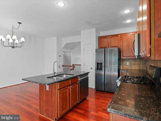 8363 JOVIN CIR, Springfield, VA 22153