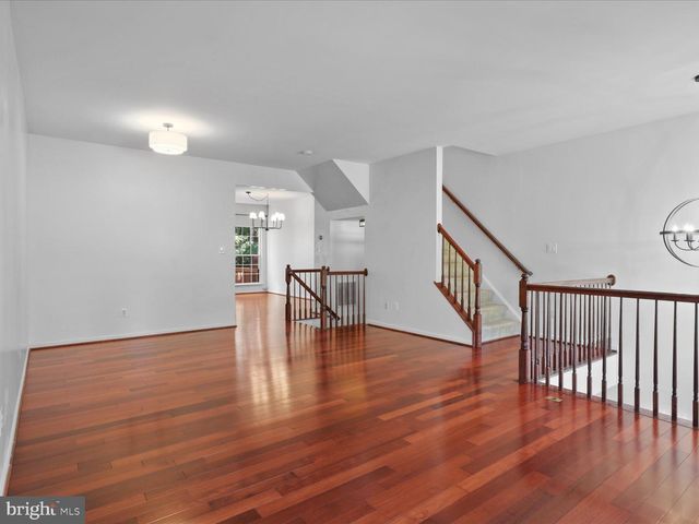 8363 JOVIN CIR, Springfield, VA 22153