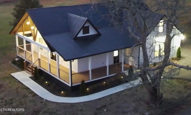 1545 Slover Springs Rd, Dandridge, TN 37725