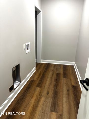 1545 Slover Springs Rd, Dandridge, TN 37725