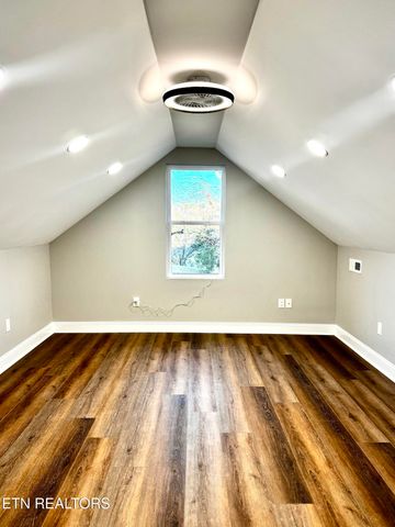 1545 Slover Springs Rd, Dandridge, TN 37725