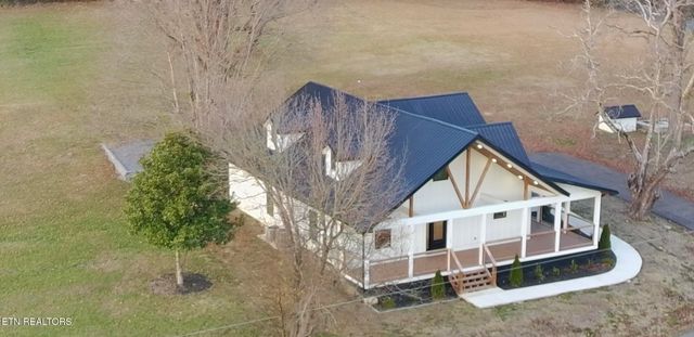 1545 Slover Springs Rd, Dandridge, TN 37725