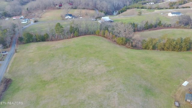 1545 Slover Springs Rd, Dandridge, TN 37725