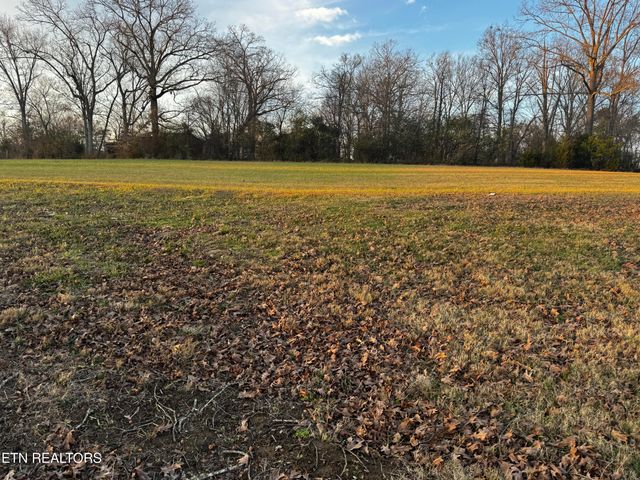 1545 Slover Springs Rd, Dandridge, TN 37725