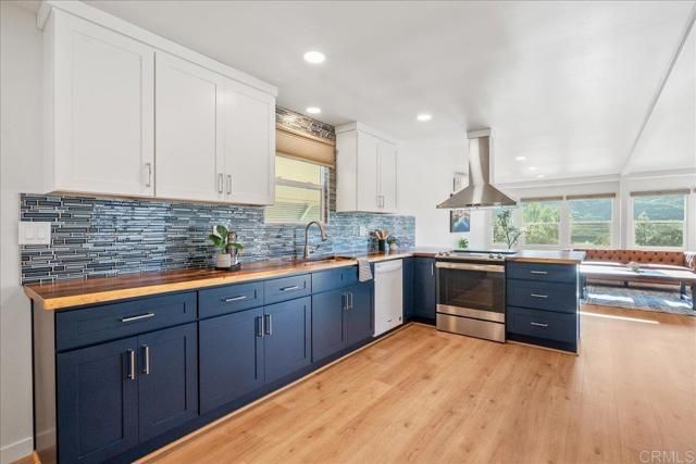 8975 Lawrence Welk Drive SPC 195, Escondido, CA 92026