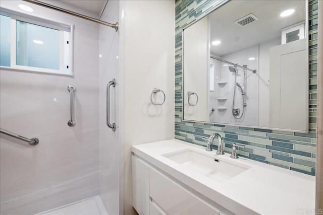 8975 Lawrence Welk Drive SPC 195, Escondido, CA 92026