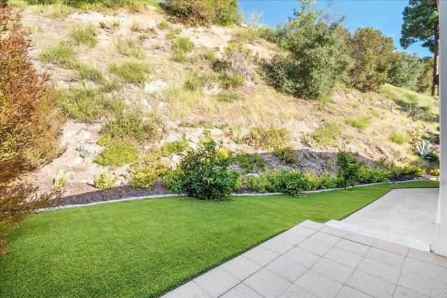 8975 Lawrence Welk Drive SPC 195, Escondido, CA 92026